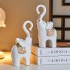 NORTHEUINS Resin Couple Elephant Figurines for Home Office Tabletop Decor Accessories Nordic Animal Statues Interior Ornament